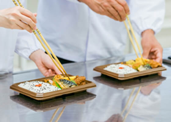 お弁当事業収支モデル例